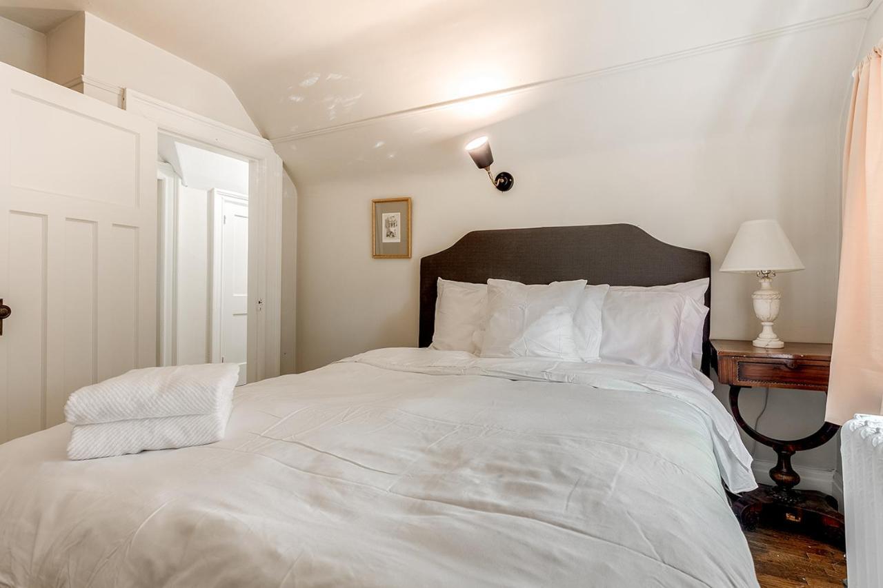 Four Bedroom Rosedale Home Toronto Exteriör bild